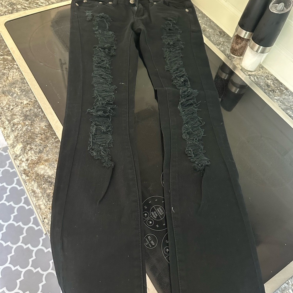 Stylish Black Distressed Women's Jeans